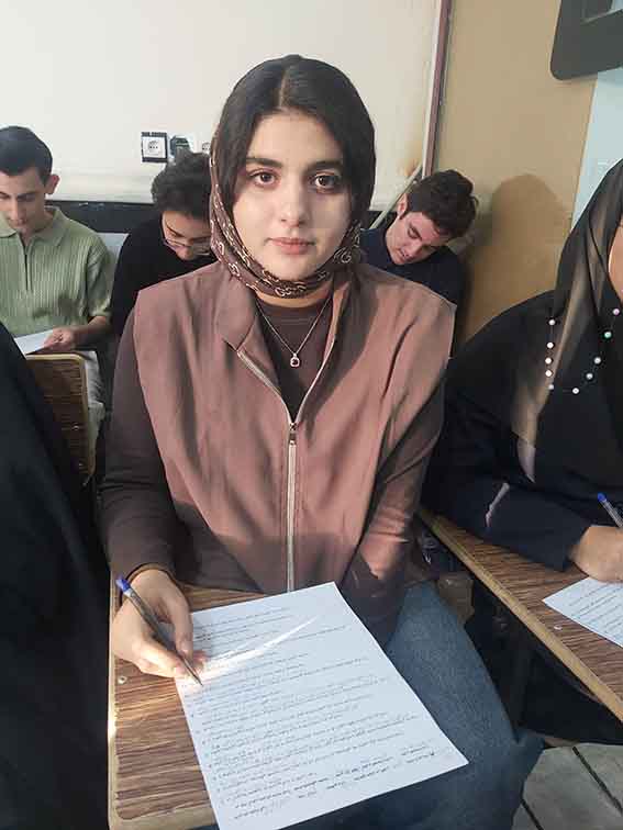 آوا کریمی از قبولی نمونه دولتی تا قهرمان تابستان 1405