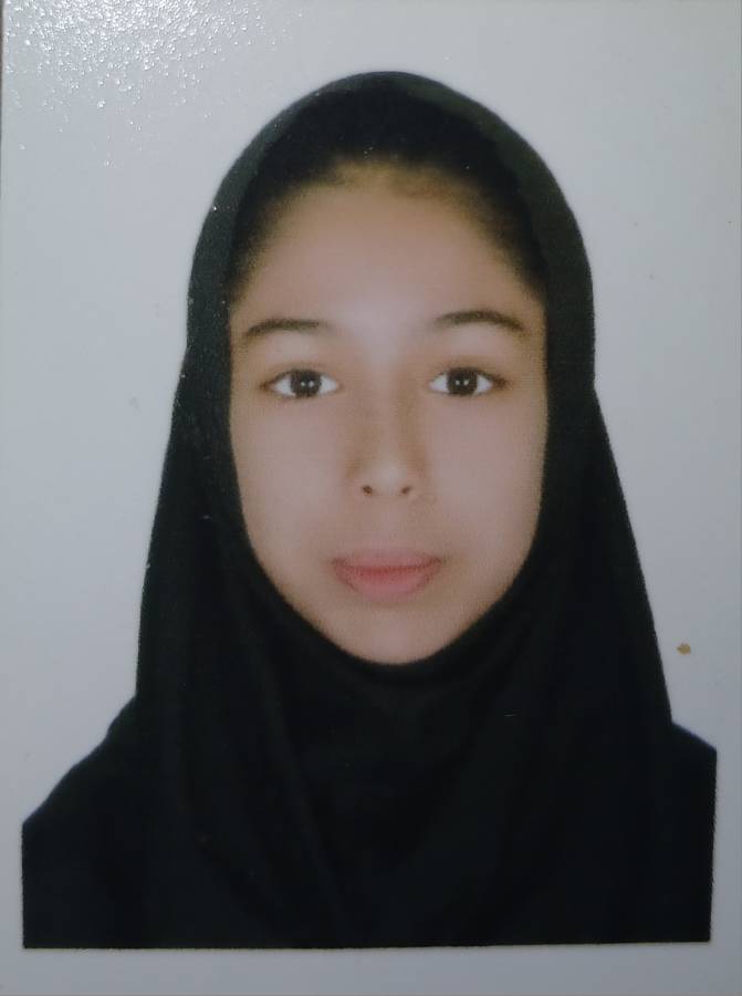 گفت و گو با غزل سادات حسینی دانش آموز قهرمان پیشرفت