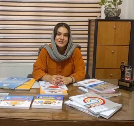 گفتگو با ژوان کار گر پایه نهم  قبولی تیزهوشان از سنندج