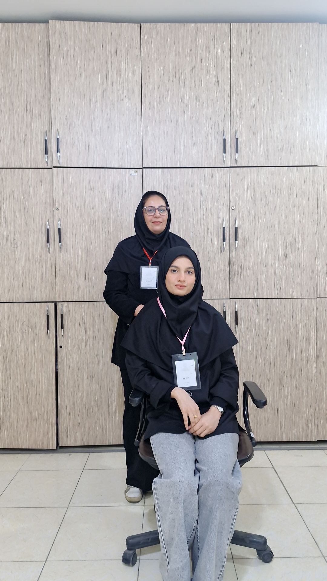 گفتگو با حیات عفری پشتیبان برتر پیشرفت درسی از اهواز