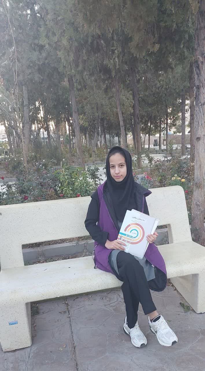 گفتگو با ستایش اسلامی؛قهرمان پیشرفت آبان 1404ازشهربابک