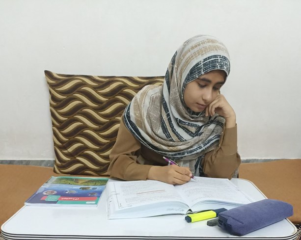 زهرا عسکری ؛پایه دوازده تجربی قهرمان پیوستگی از لار