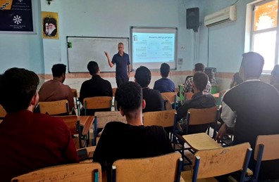 گفتگو با پشتیبان برتر؛احسان اشکپور مطلق،با71درصد رشد دانش آموزان