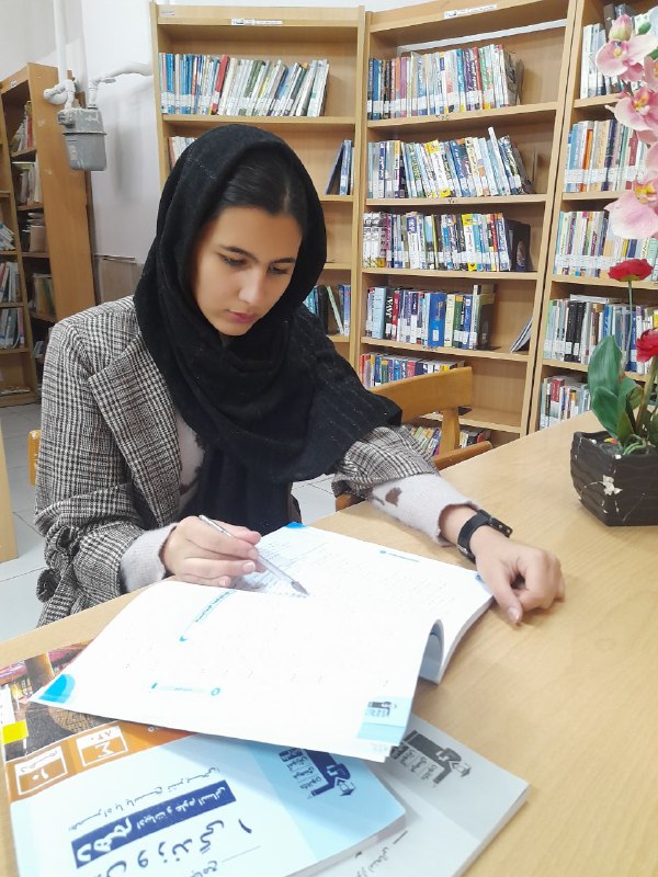 گفتگو با عسل جعفرپور ؛پایه دهم انسانی ،قهرمان پیوستگی از شیروان