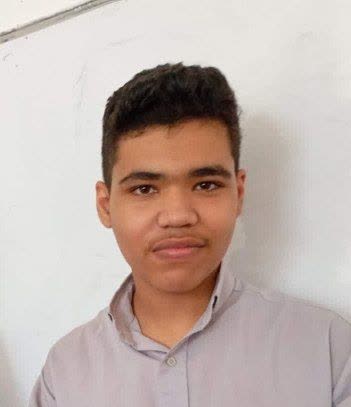 محمد سالار حدادی مجومرد ؛پایه دهم ریاضی قهرمان پیوستگی از اشکذر