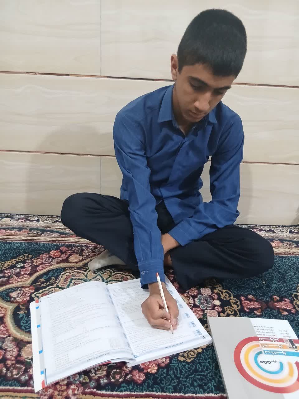 ؛دهم تجربی ،سخت کوش و قهرمان پیشرفت از کرمان