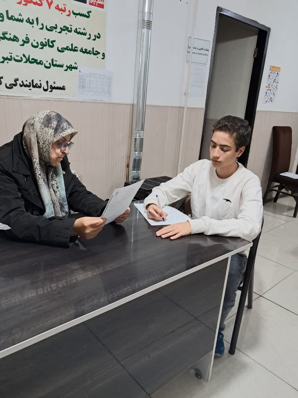 گفت و گو با امیرحسین کریمی، قهرمان پیشرفت؛ یازدهم ریاضی از محلات