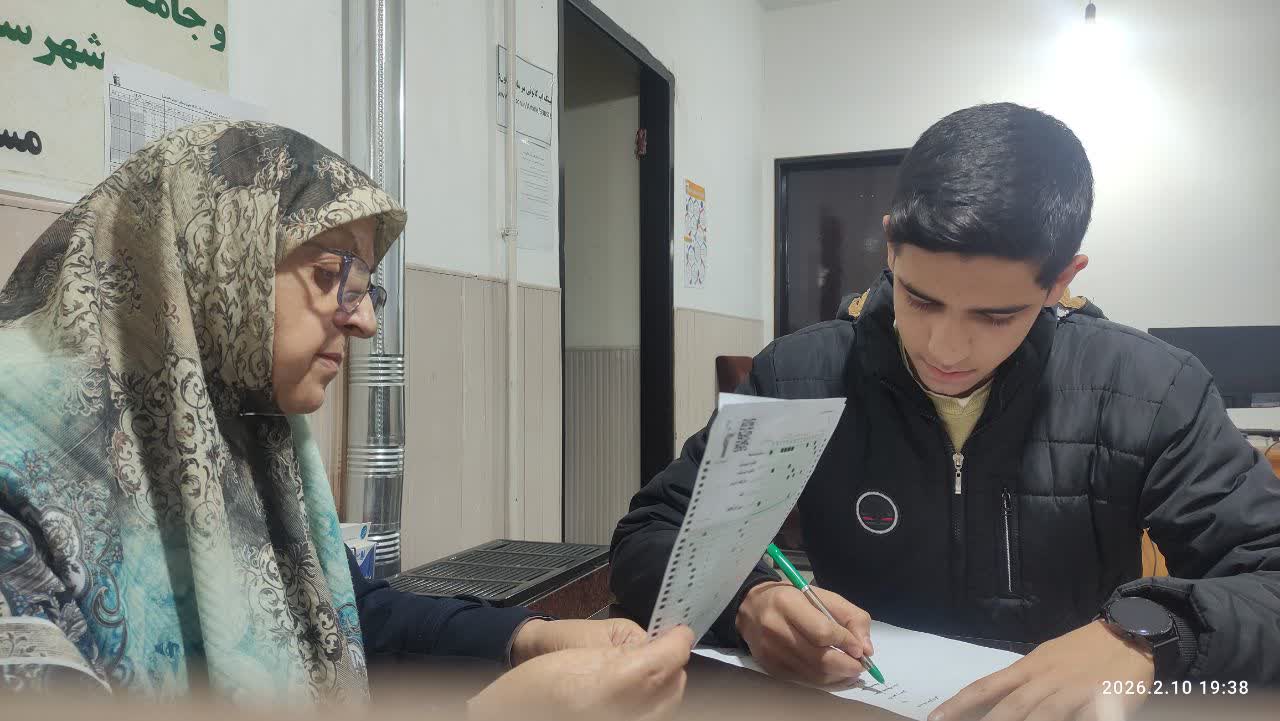 گفت و گو با محسن آشوری، قهرمان پیشرفت؛ دوازدهم ریاضی از محلات