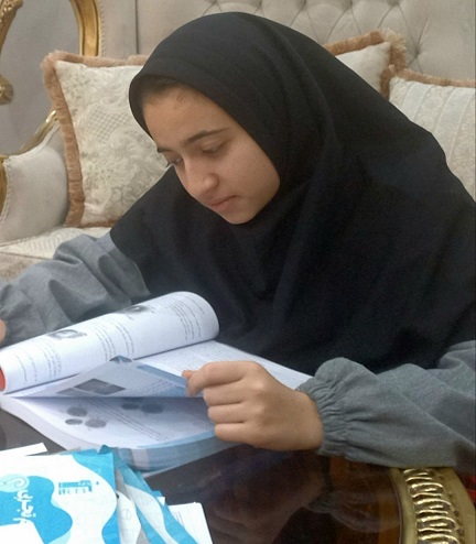 گفتگو با ریحانه کریمی ؛ قهرمان پیوستگی یازدهم تجربی