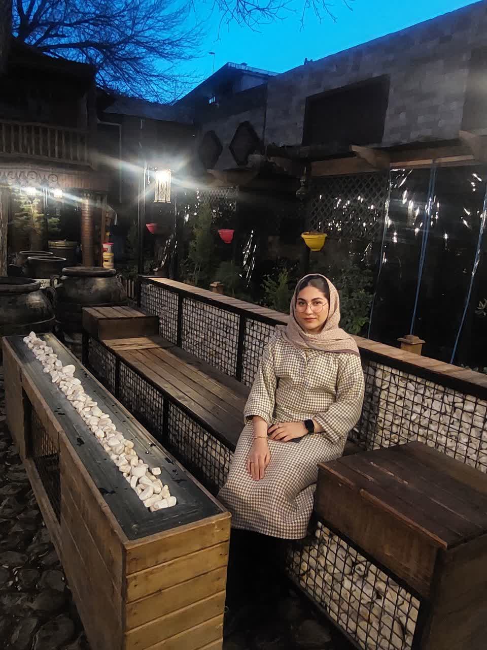 گفتگو با مهسا نجاتی دوازدهم ریاضی قهرمان پاییز1404