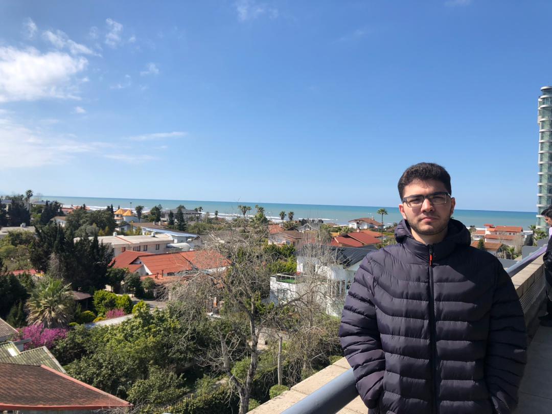 گفتگو با سینا دولت شاهی ؛ قهرمان تابستان 1404