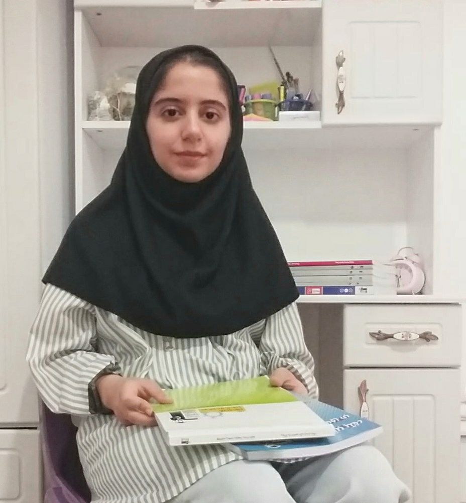 گفتگو با سیده سارا یزدان پرست قهرمان تابستان از شهرستان لنده