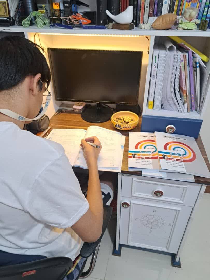 گفت و گو با ایلیا مختاری با بیش از 950 پاسخ صحیح از کرج