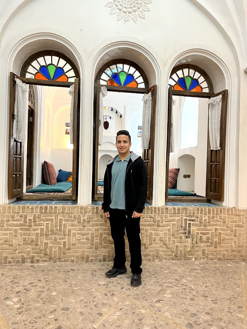 گفت و گو با محمد بهمنی؛ رتبه‌ی 519کنکور تجربی1403 از شیراز