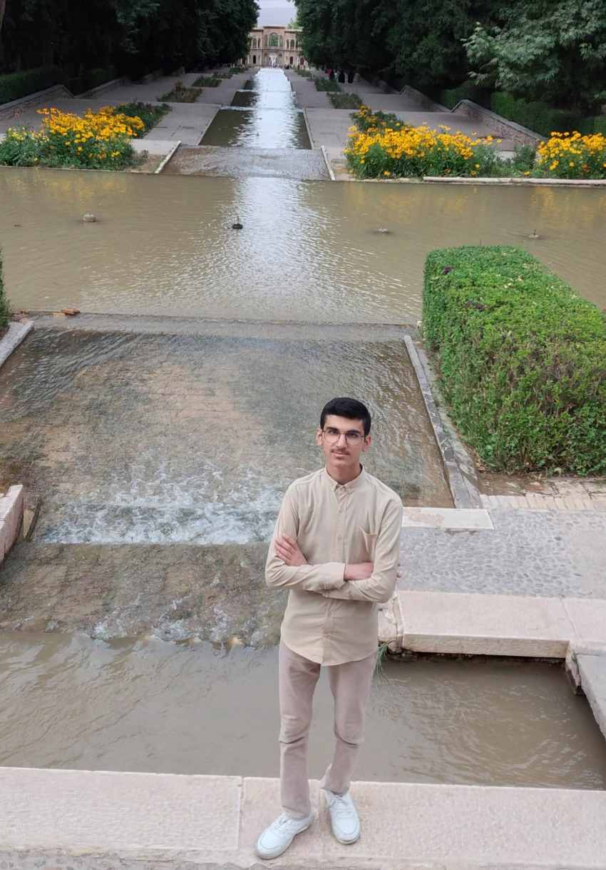 گفت و گو با علی اکبر نصیری؛پذیرفته شده در دانشگاه فرهنگیان شیراز