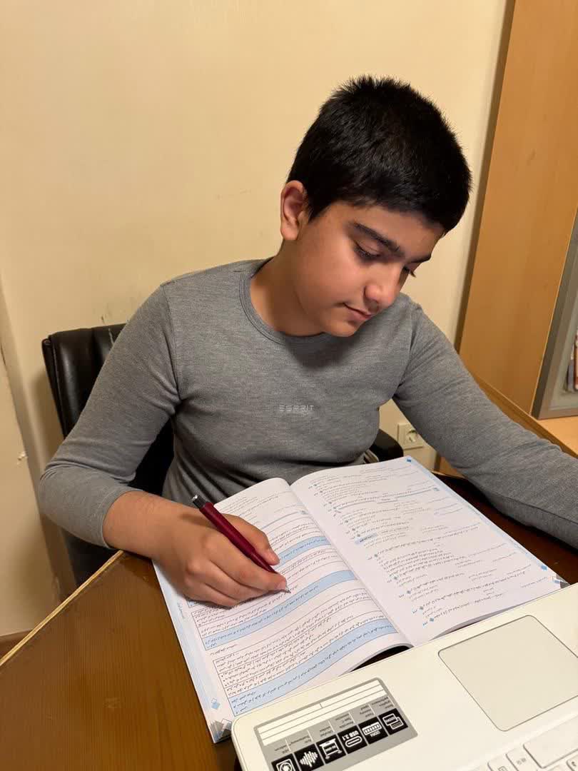 گفت و گو با فربد احمدی؛پایه‌ی نهم با750پاسخ صحیح از شیراز