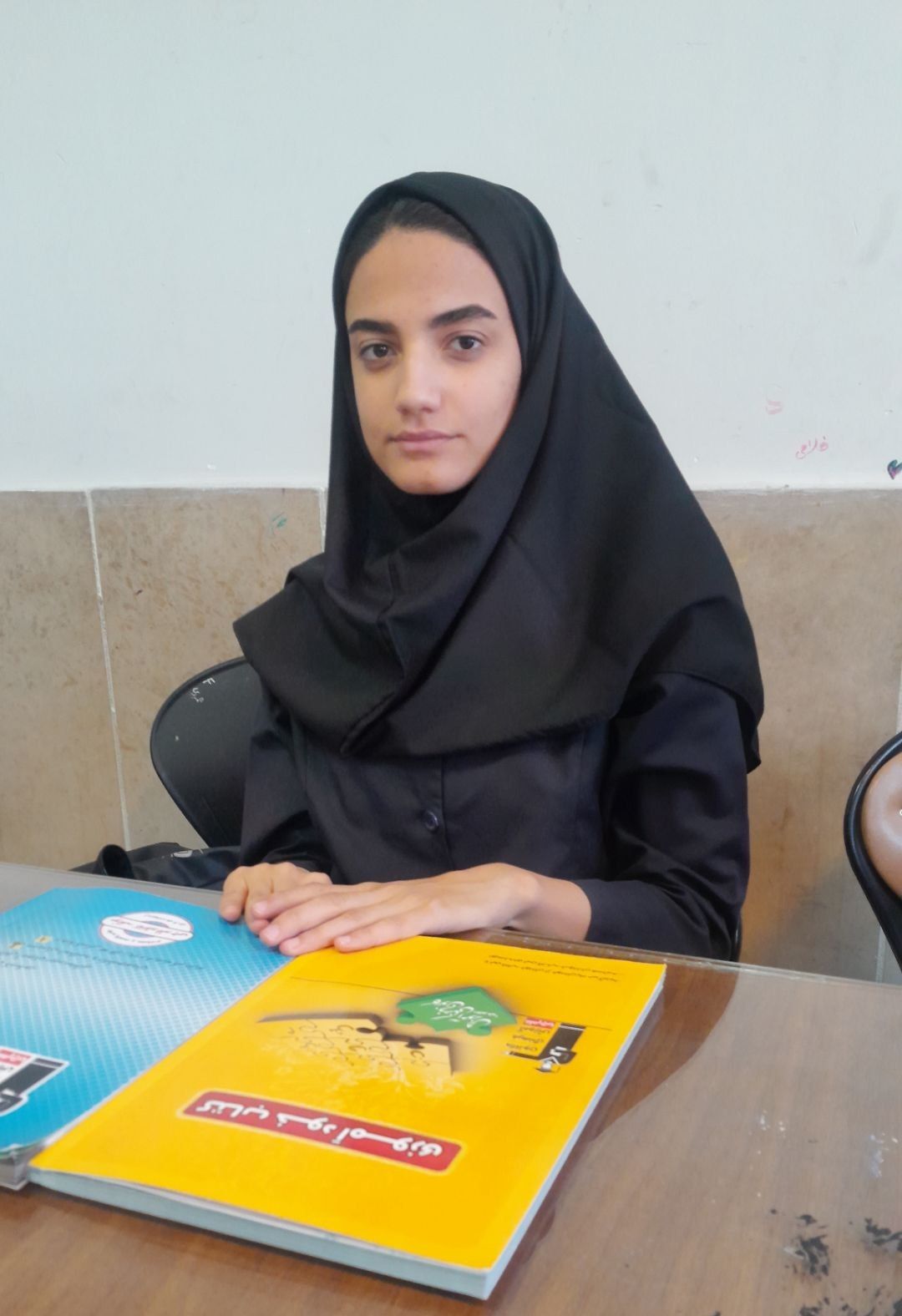 گفت و گو با سارا میرزایی دختر تلاشگر دوازدهم انسانی از ساوه