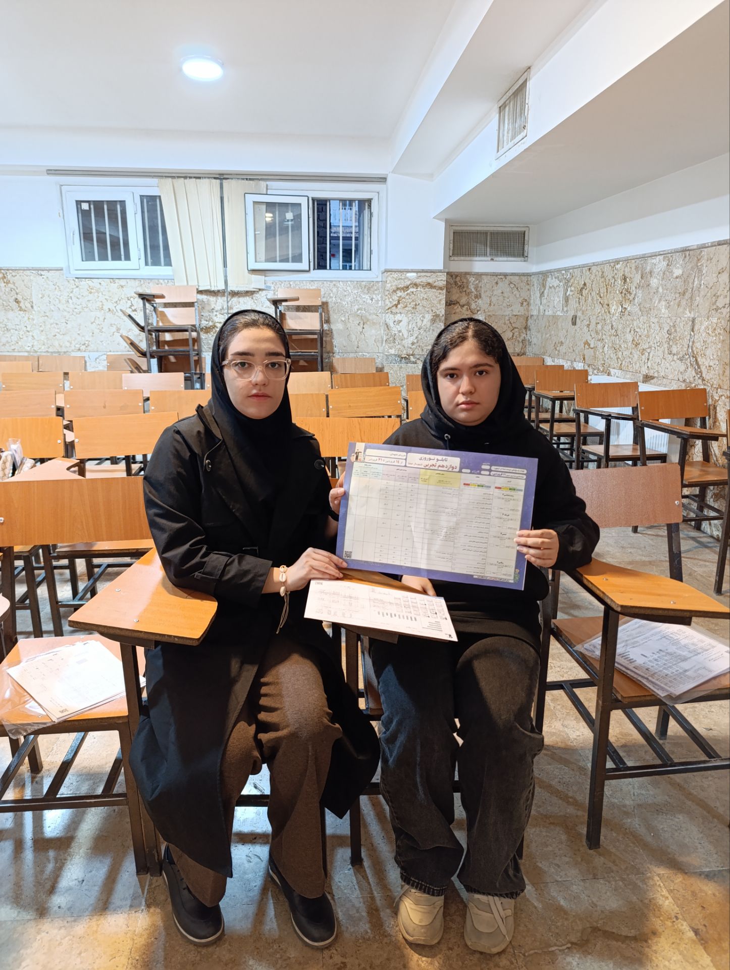 گفت و گو با  مهدیه محققی دختر تلاشگر دوازدهم تجربی از ساوه