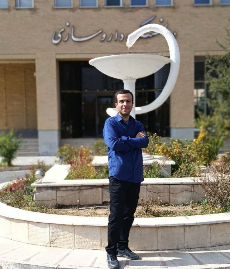 گفتگو با علیرضا سامانی پور ؛پشتیبان برتر قهرمان پیشرفت درسی تجربی