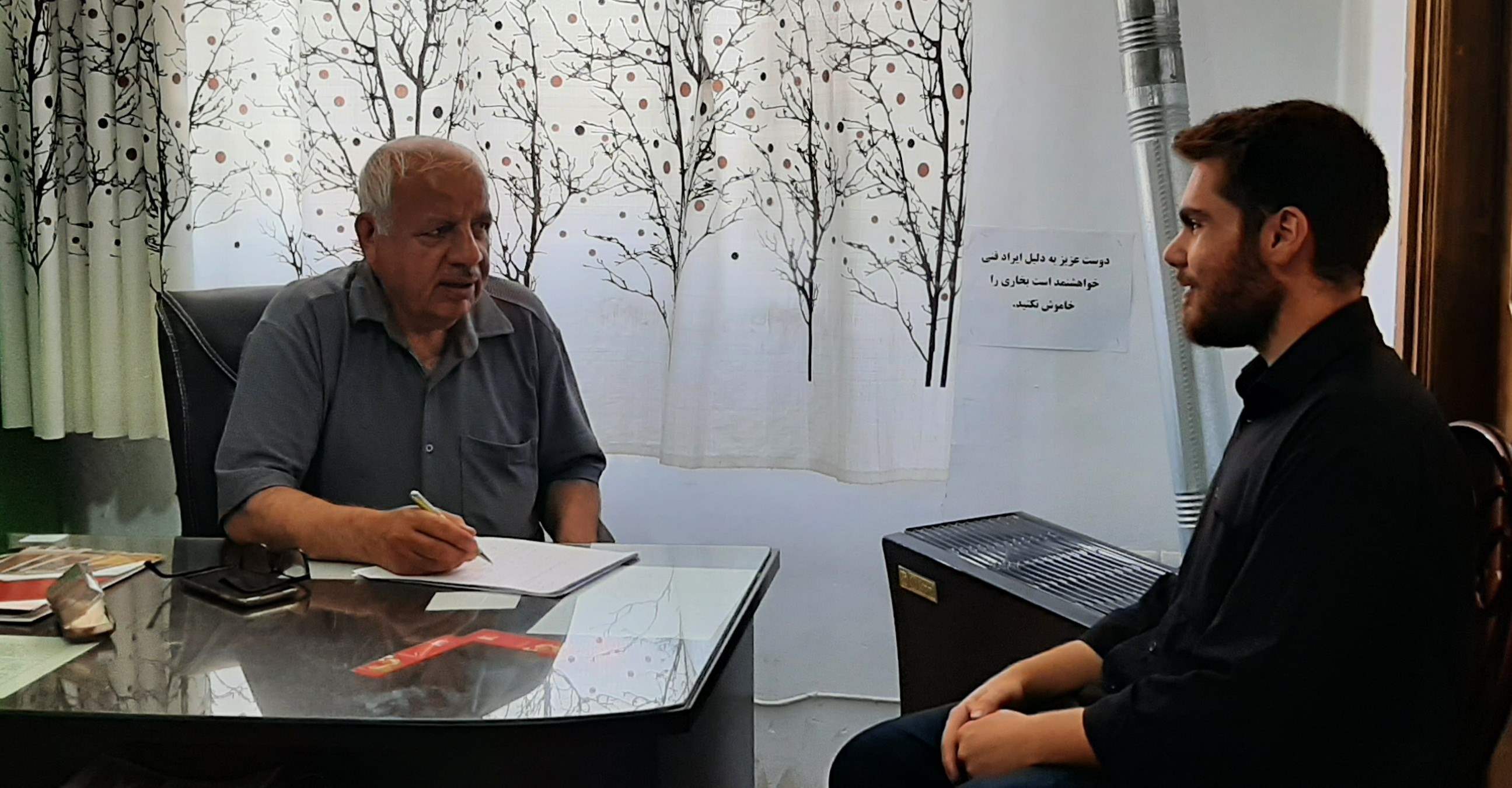 گفت و گو با حسین سوری؛ پشتیبان گروه انسانی