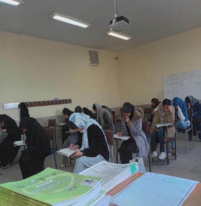 گفت و گو با مبینا محمدزاده،دوازدهم انسانی قهرمان پیشرفت