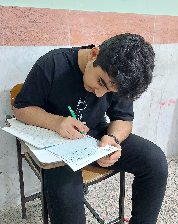 گفتگو با دانش آموز محمدحسین آخوندزاده قهرمان پاییز 1404