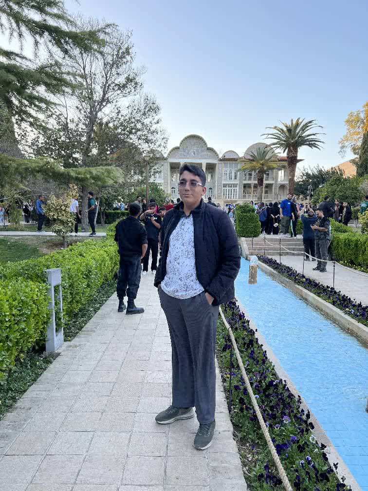 گفتگو با یاشار مدرس قهرمان تابستان