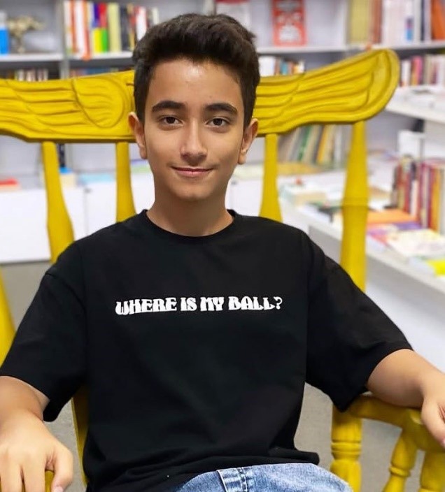 گفتگو با  سیدماهان افتخاری قهرمان  پیشرفت