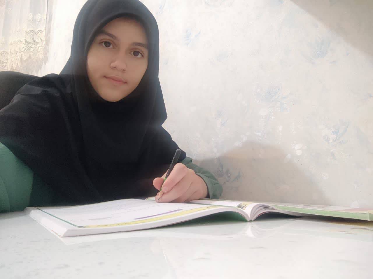 گفتگو با مرضیه قاسمخانی عضو باشگاه 1000 تایی‌ها آباده