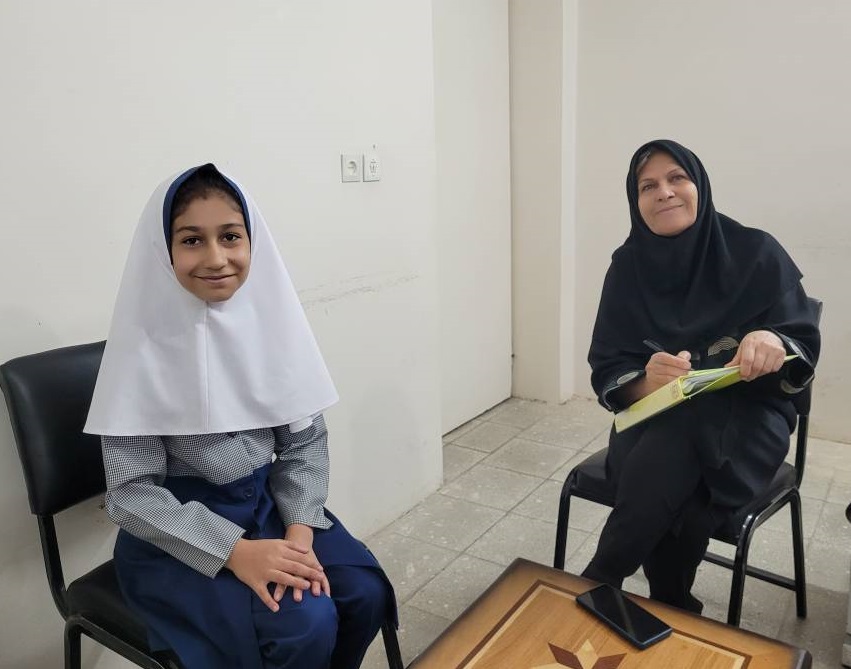 گفتگوبا مهلا جنتی  پایه ششم قهرمان تابستان ازآباده