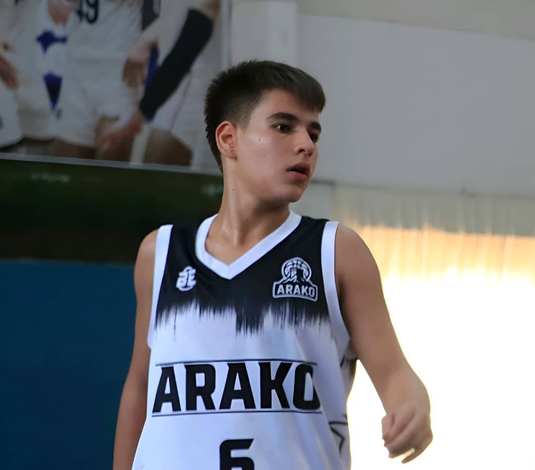 از باشگاه بسکتبال تاعضو باشگاه پانصد تایی آباده