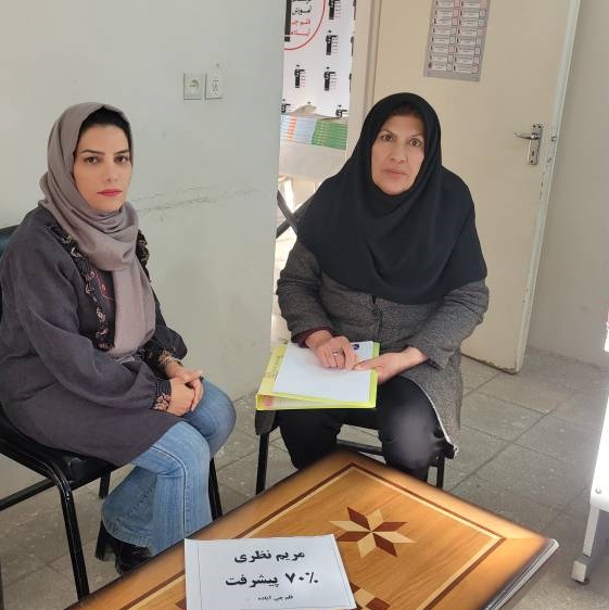 گفتگو با مریم نظری پشتیبان قهرمان پیشرفت درسی متوسطه اول از آباده