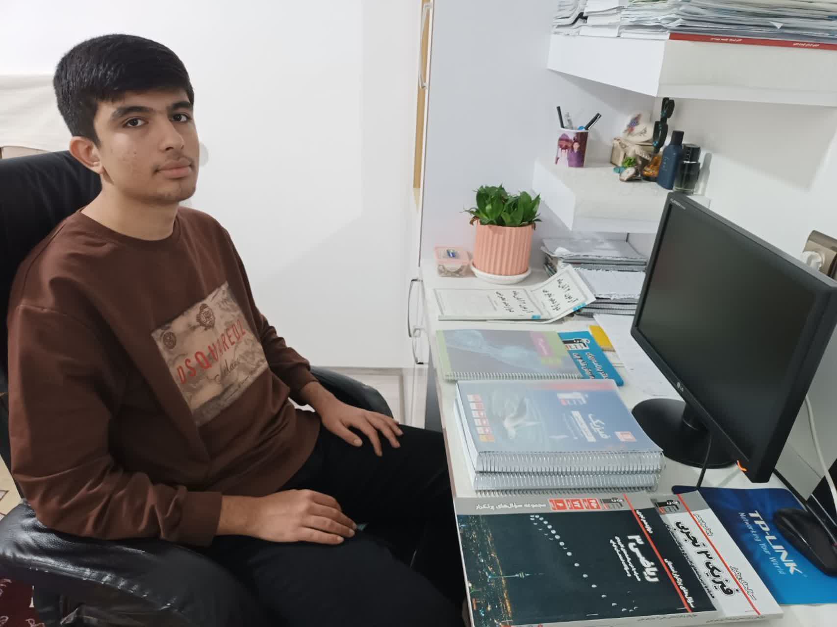 گفت و گو با مهدی احمدی:از قهرمانان پیوستگی دوازدهم تجربی