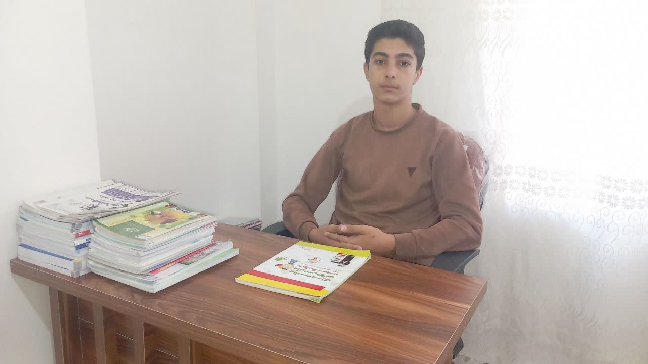 گفت و گو با علی مهدویان: قهرمان پیوستگی پایه هشتم