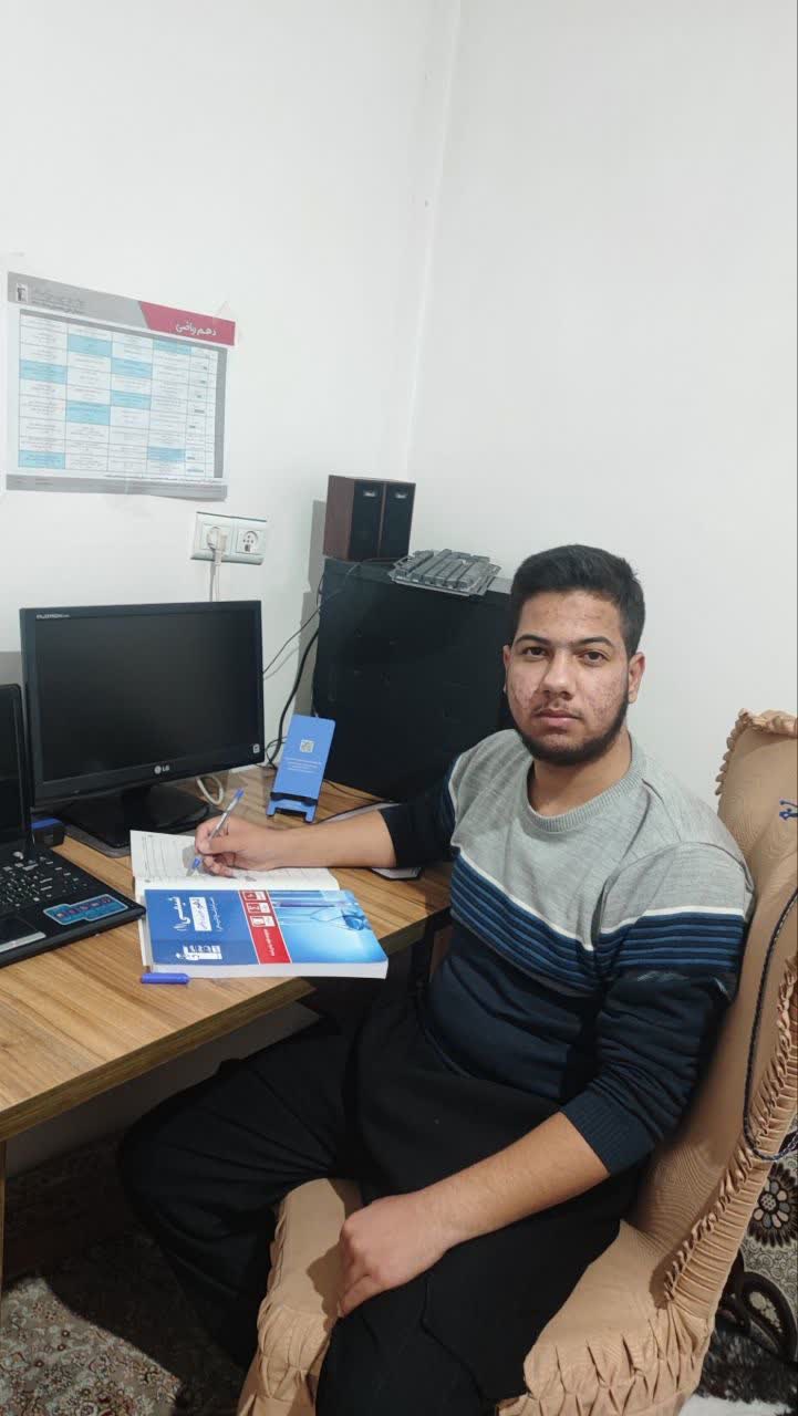 گفت و گو با مهدی الهوردی زاده قهرمان پیشرفت دهم ریاضی