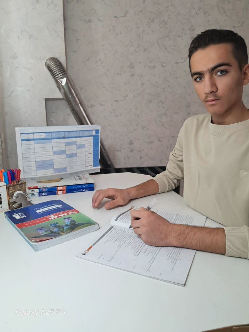 گفت و گو با مهدی سلیمی حصار قهرمان پیوستگی یازدهم تجربی