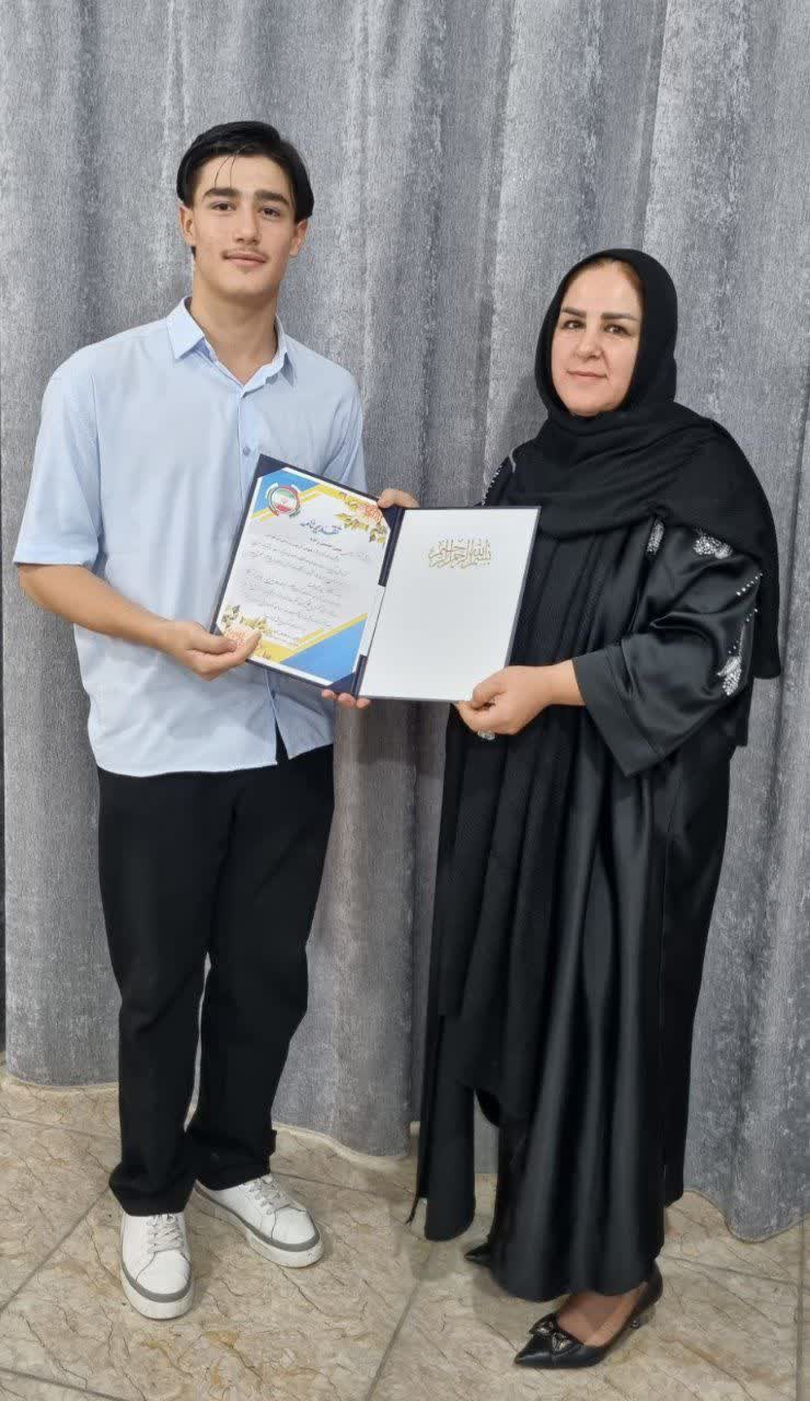 گفت و گو با مبین حسین زاده؛ قبولی تیزهوشان پایه نهم