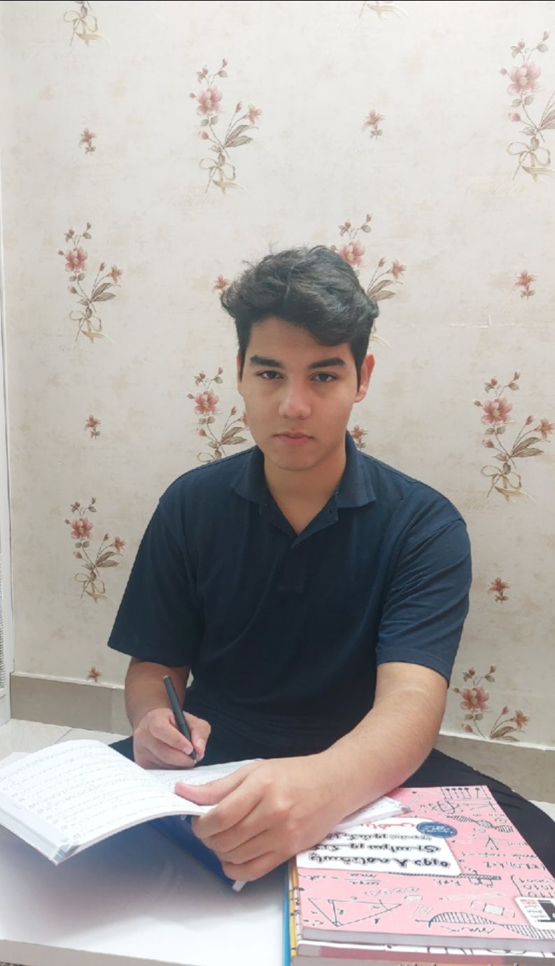 مصاحبه  باحمیدرضا فرقدانی دوازدهم ریاضی