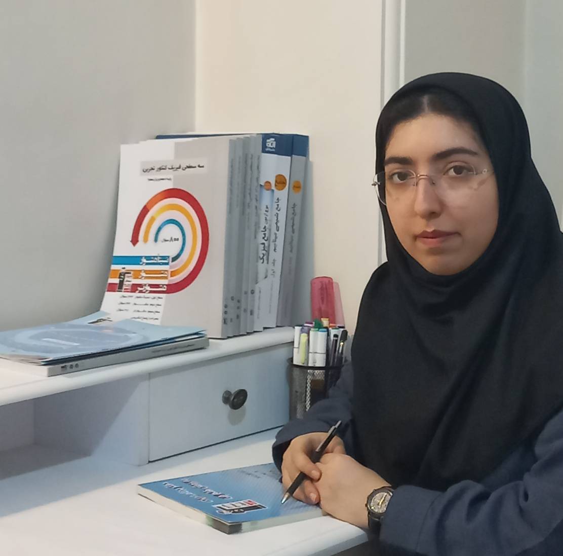 آیدا شاه حسینی دانش آموز مقطع دوازدهم تجربی