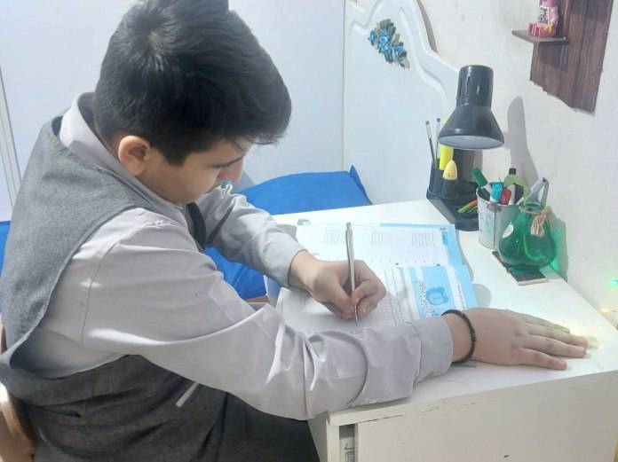 پیشرفت فرهام در سایه تحلیل کارنامه و برنامه ریزی دقیق