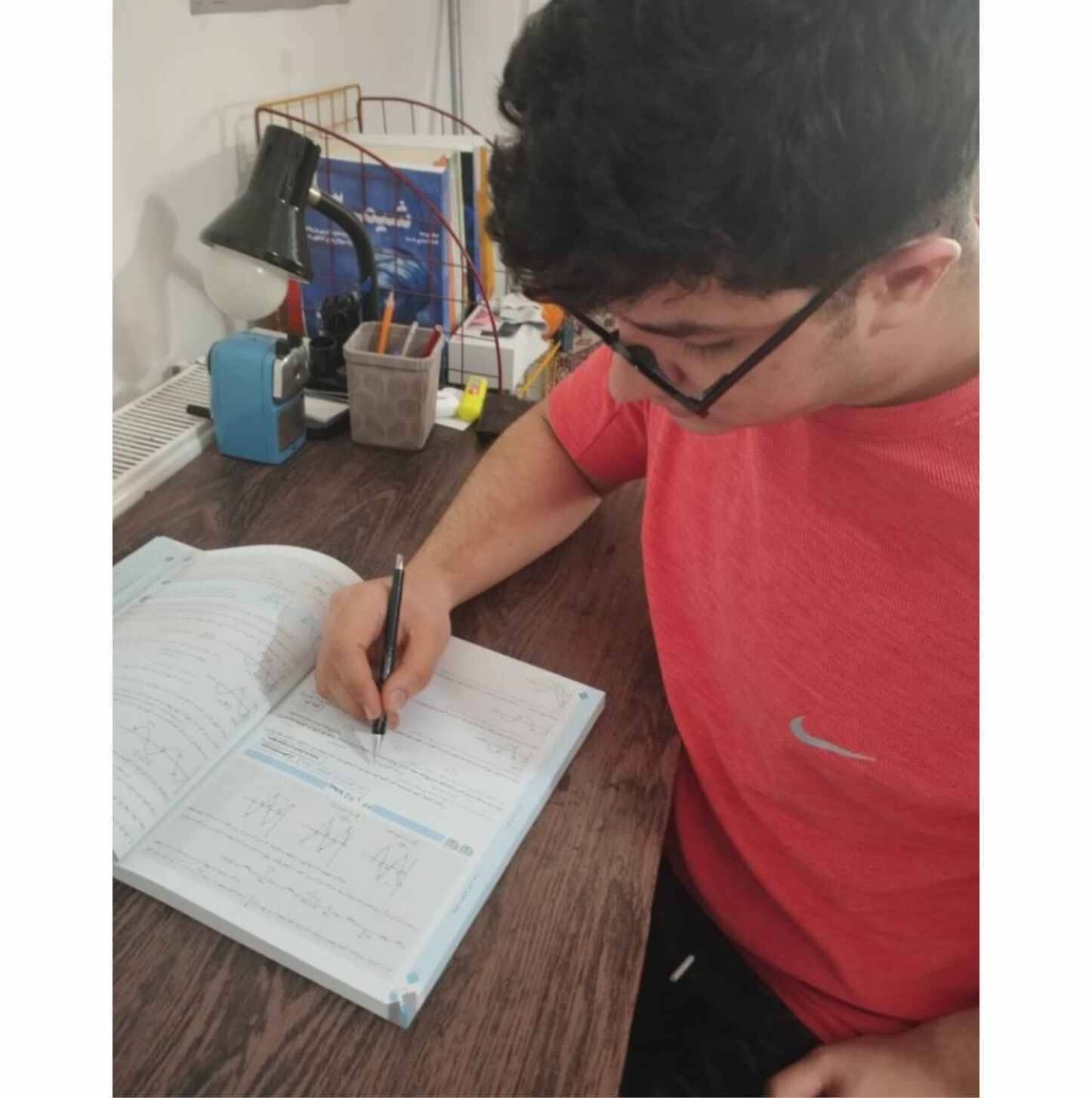 حضور در آزمون‌های حضوری؛تمرین واقعی محمدپویا یوسفی برای کنکور