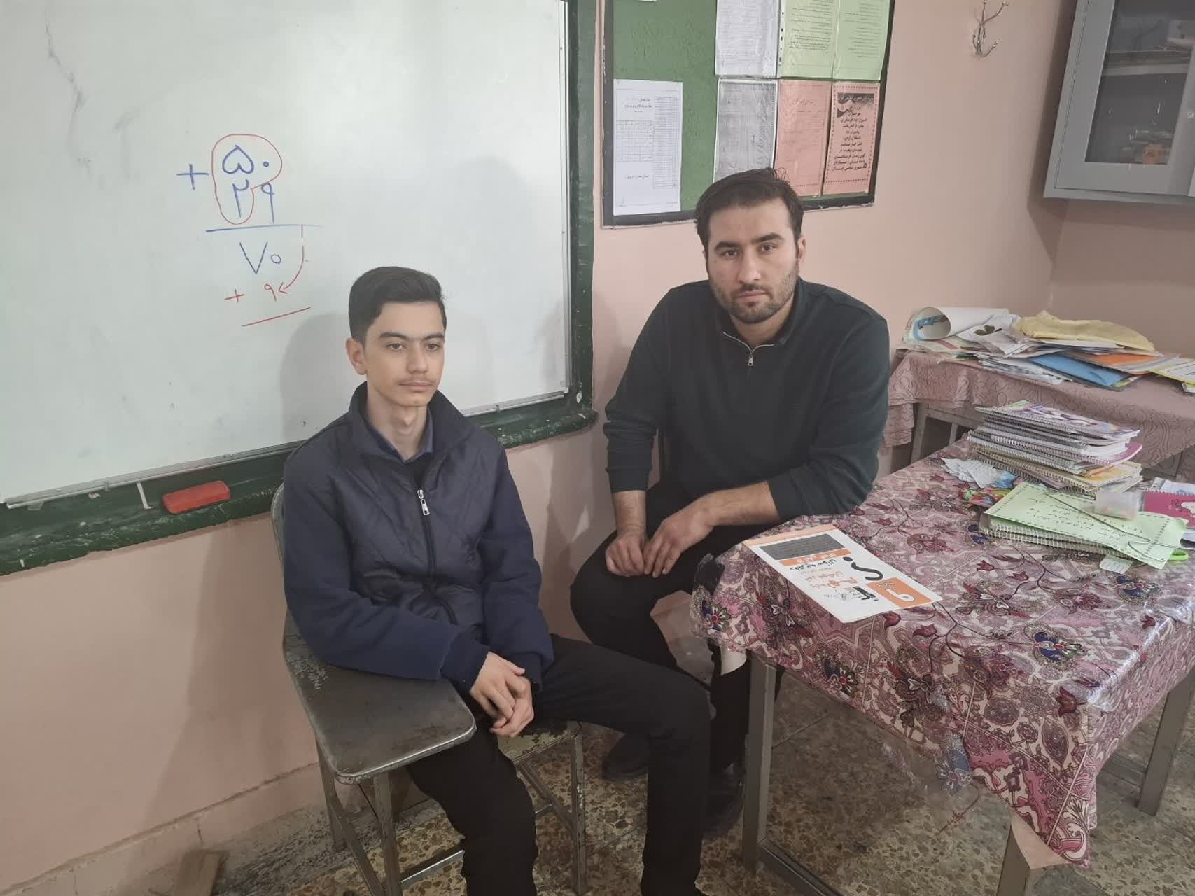 گفتگو با پارسا خورد چشم  عضوباشگاه  پانصدتایی پایه نهم