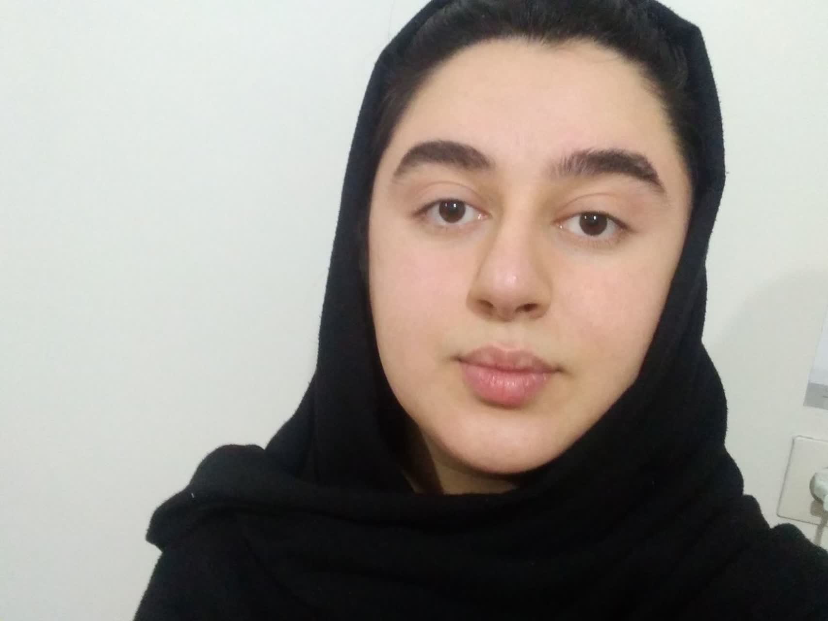 گفت و گو صمیمانه نازنین قدرتی دوازدهم تجربی از خلخال