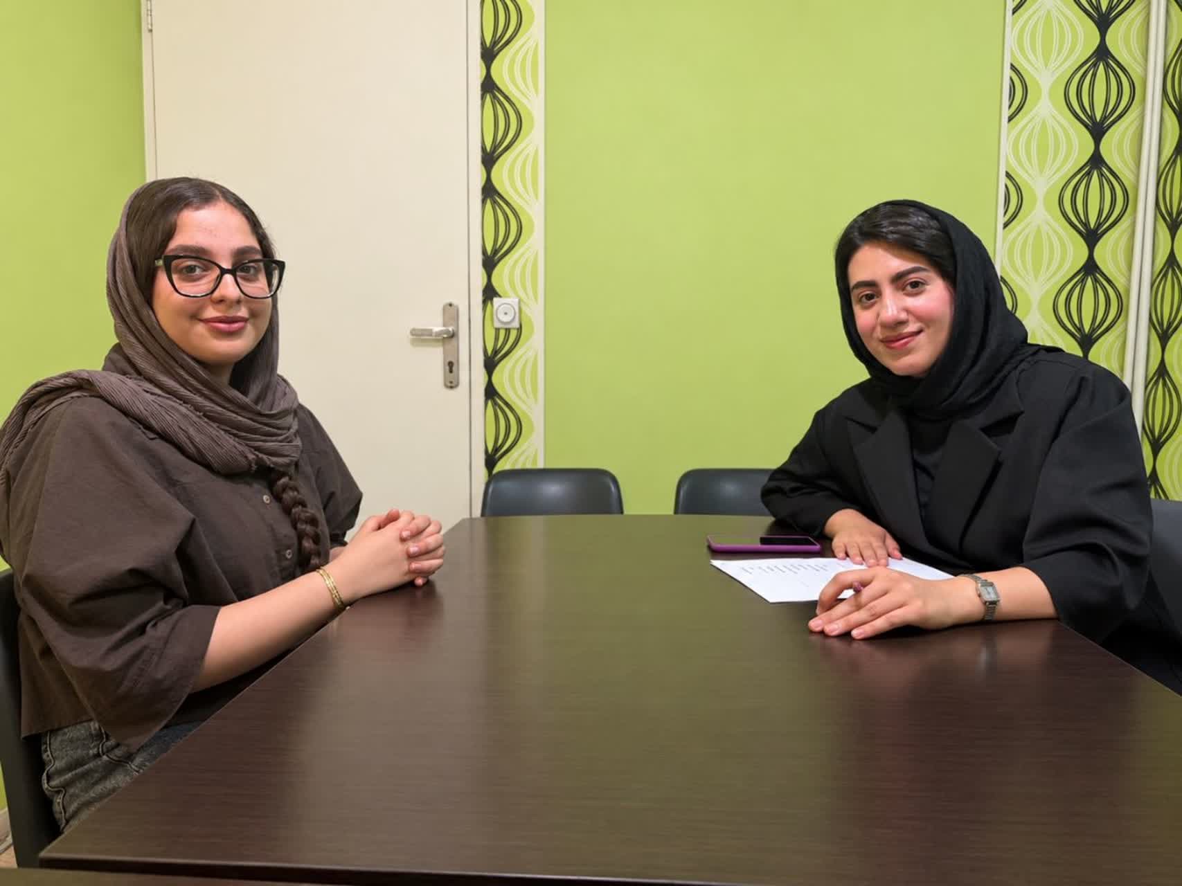 گفتگو با ستایش احمدی رتبه برتر کنکورتجربی از اراک