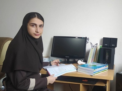 گفتوگو با مبینا احمدی؛ قهرمان پیوستگی پایه هشتم