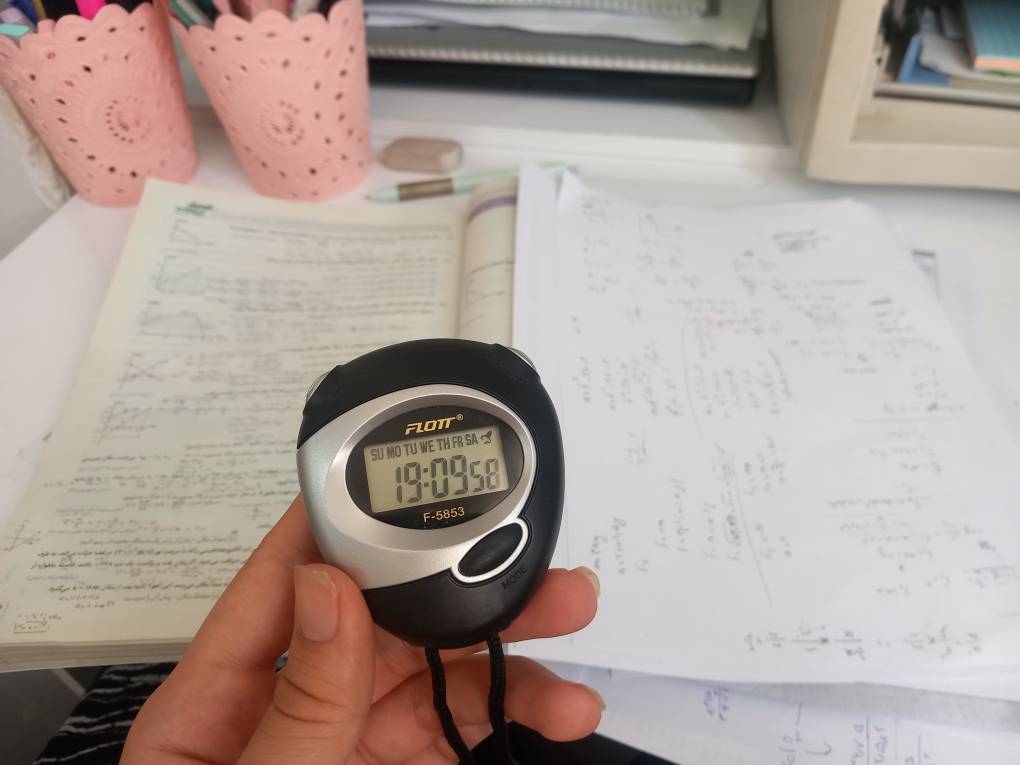 گفتوگو با سارا امجدی؛ قهرمان پیوستگی پایه دوازدهم تجربی