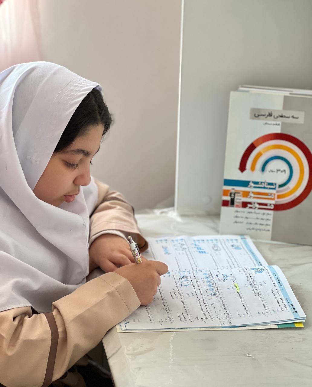 گفت و گو با آیشین محمدزاده، پایه ششم قبولی تیزهوشان از اردبیل