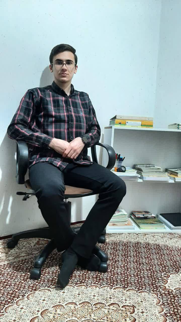 عرفان آقالو رتبه 8 منطقه 3 کنکور انسانی 1404 (3 سال، 108 آزمون)