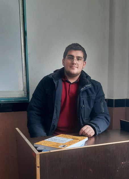 گفتگو با ایلیا میرزا حیدری دوازدهم تجربی با 1785 پاسخ صحیح