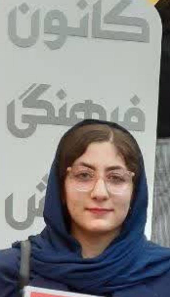 گفت و گو با هلیا حبیبی رتبه 356 منطقه 2 رشته ریاضی